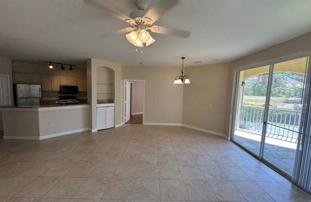 2 bed 2 bath Condo in the heart of Maitland Gallery 4