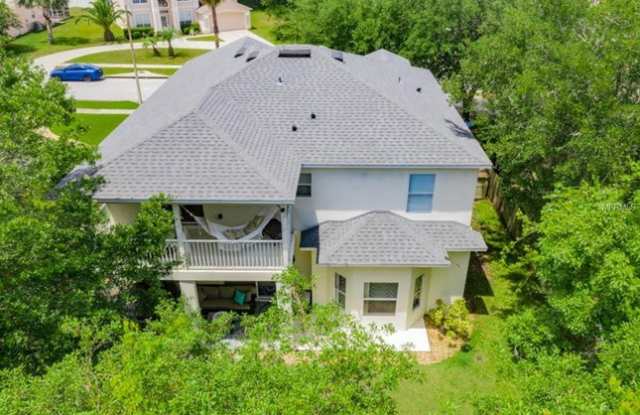 1326 Falconwood Court Gallery 4