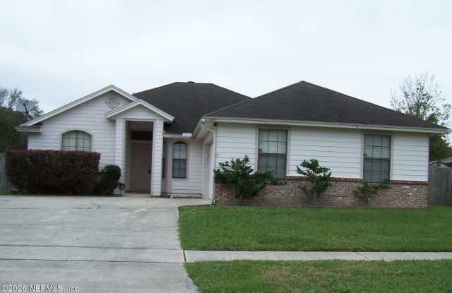 2892 GOLDEN POND Boulevard - 2892 Golden Pond Boulevard, Oakleaf Plantation, FL 32073