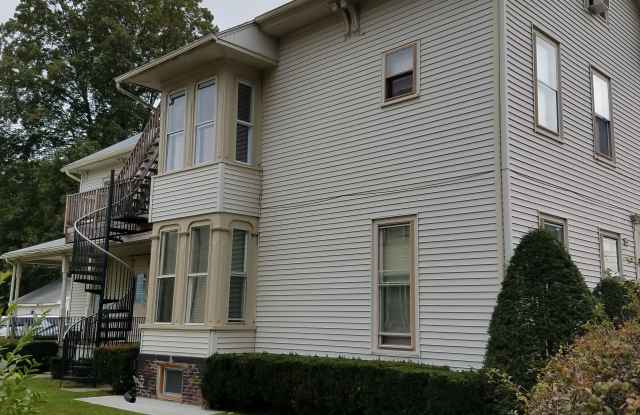 44 Jefferson St - 44 Jefferson Street, Westfield, MA 01085