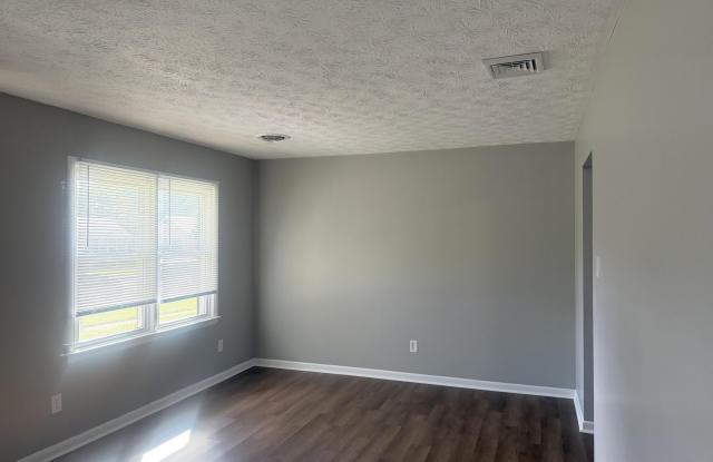 1079 Trent Boulevard Gallery 4