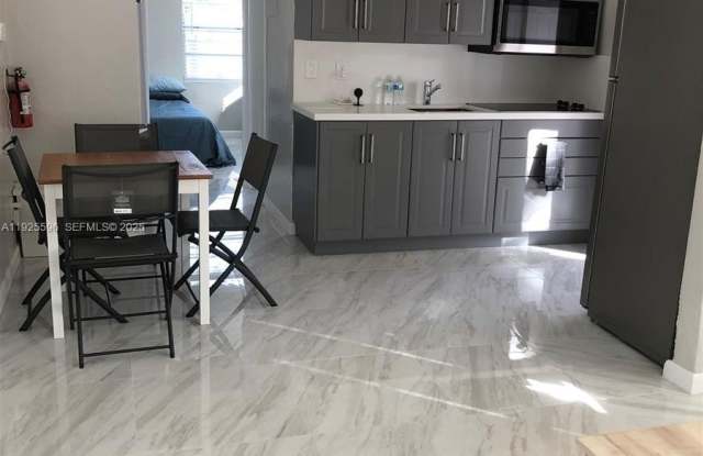 1938 Sheridan St photos photos