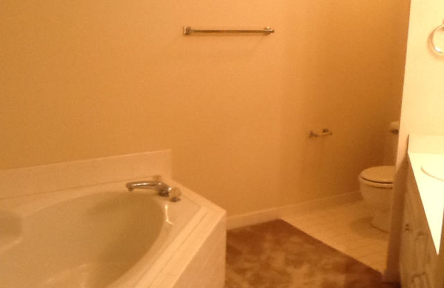 3863 Hampton Ct Gallery 4