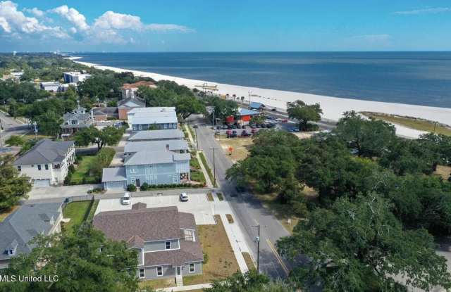 1822 15th Street lot: B Gallery 2