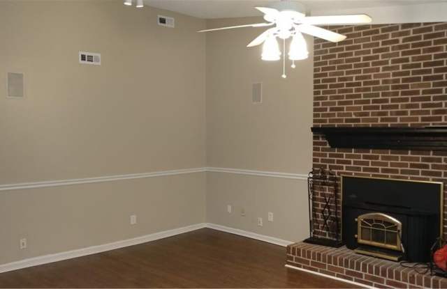 5044 Cliffony Drive Gallery 3