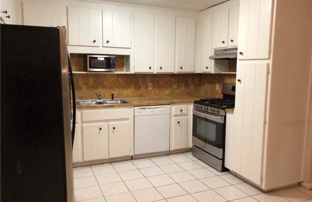 4035 Eugene Avenue NW Gallery 3