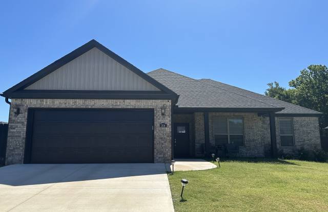 204 Vicks Circle photos photos
