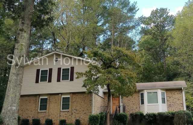 3661 Londonderry Court Gallery 2