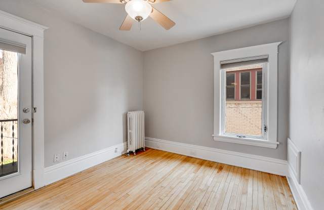 2305 Garfield Avenue Gallery 4