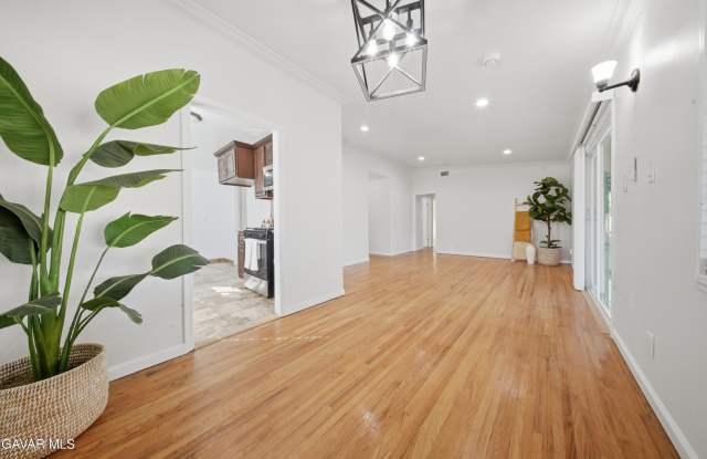 38808 E Carolside Avenue Gallery 4