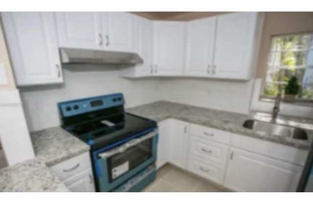 3721 Southwest 60th Avenue - 3721 Southwest 60th Avenue, Davie, FL 33314