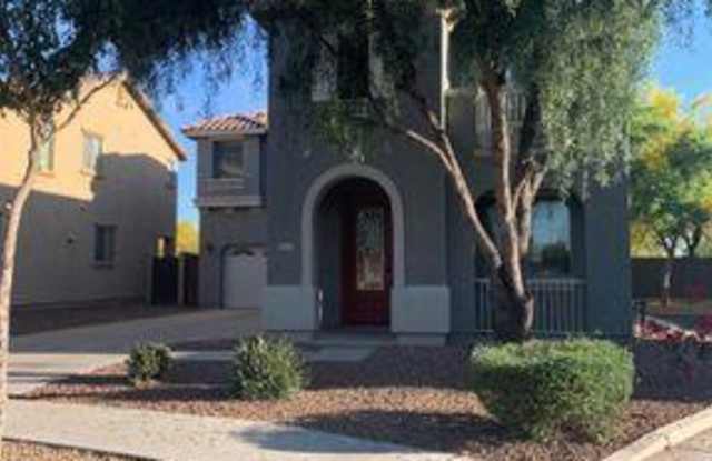 15410 W Laurel Lane Gallery 2