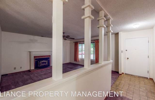 309 Olive Circle Gallery 3