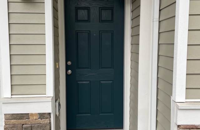 Beautiful Murray Hills Condo Townhome Now Available For Lease Gallery 4