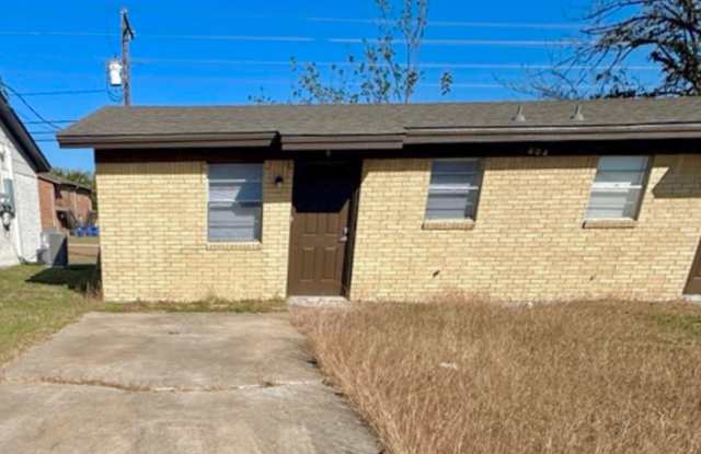 COMING SOON ! photos photos