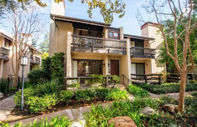 5711 Owensmouth photos photos