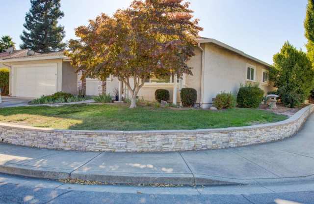 Three Bedroom Two\ Bathroom Family Home - 7195 Harvard Place, Gilroy, CA 95020
