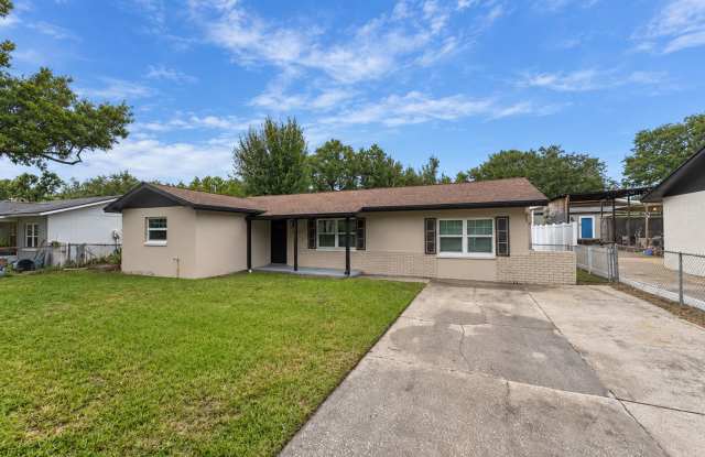 Beautifully Remodeled 4-Bedroom Home with a Huge Fenced Backyard! Gallery 3