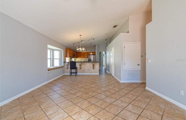 5020 ALAVISTA Drive Gallery 3