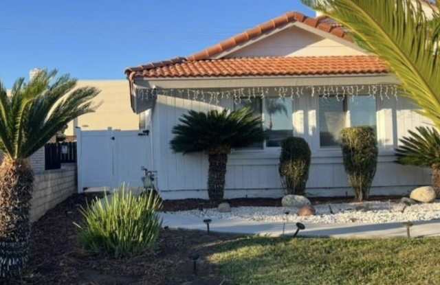 425 Lewis photos photos