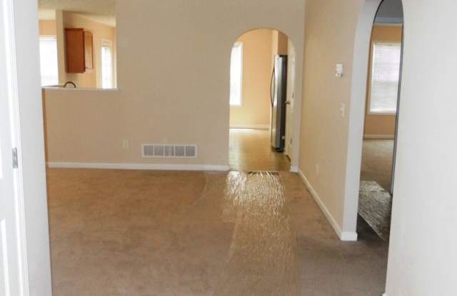 206 Overlook Pointe Gallery 4