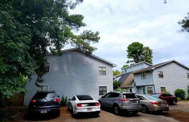 Spacious 2-Bedroom, 2.5-Bath Townhouse – Close to the Ocean - 6217 Blynn Drive, Myrtle Beach, SC 29572 Spacious 2-Bedroom, 2.5-Bath Townhouse – Close to the Ocean - 6217 Blynn Drive, Myrtle Beach, SC 29572