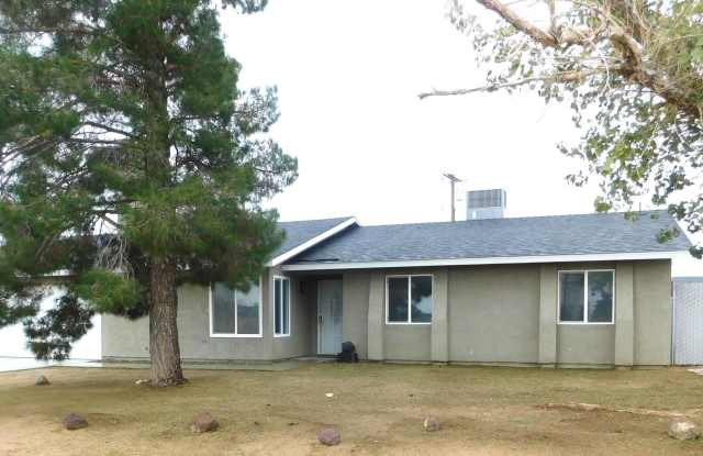 8260 Viburnum Avenue Gallery 2