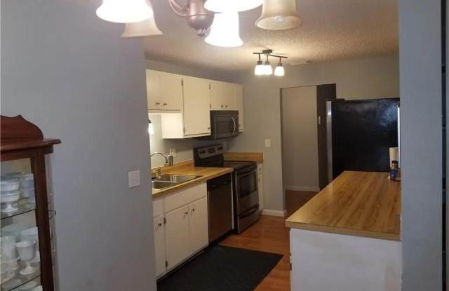 1979 50th Street SW Gallery 3