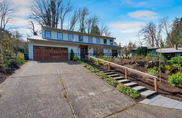Lake Oswego Beauty Next to Tryon Creek photos photos
