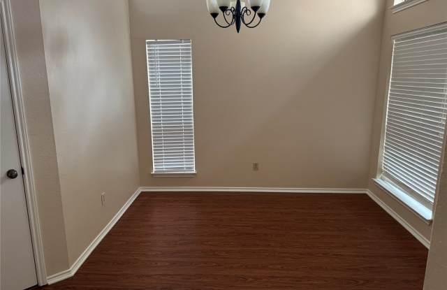 6805 Dalmation Circle Gallery 2