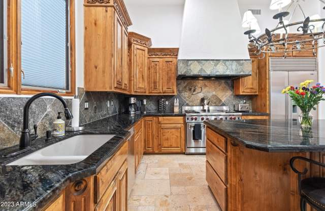 5529 W PINNACLE HILL Drive Gallery 4