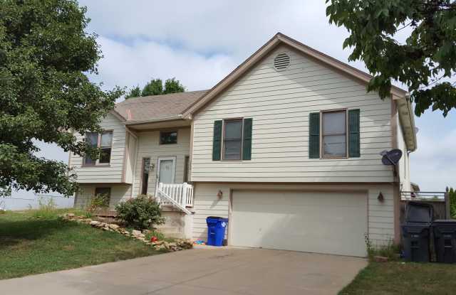 1558 W Mulberry St photos photos