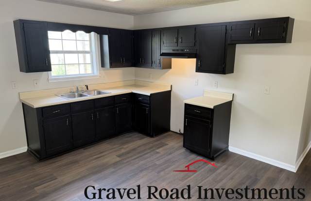 Freshly Updated 3 Bedroom, 1 Bathroom Home Gallery 3