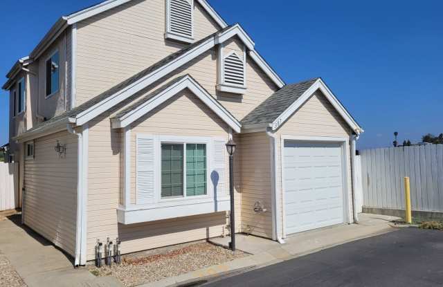 Great Encanto Location - three bedroom, three bath photos photos