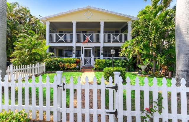 24 Marine Way photos photos