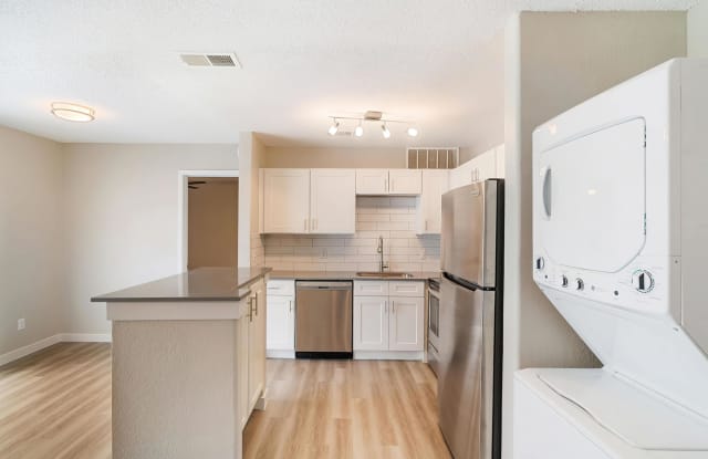 Tides on Oakland Hills photos photos