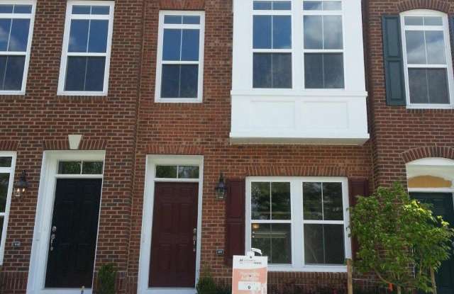 3100 WATERLOO Lane Gallery 2