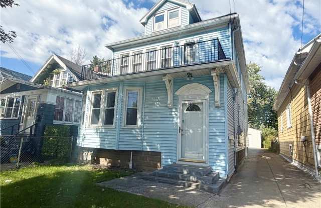 544 Lasalle Avenue Gallery 2