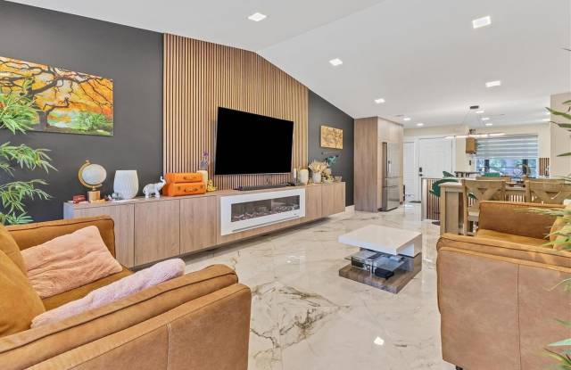 5611 SUMMER SIDE Lane Gallery 4