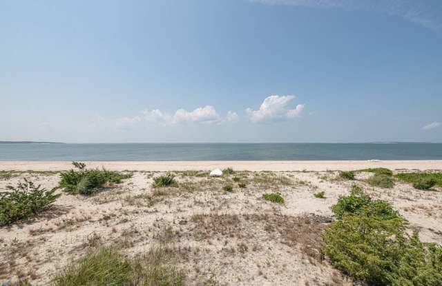 105 Cold Spring Point Road Gallery 2