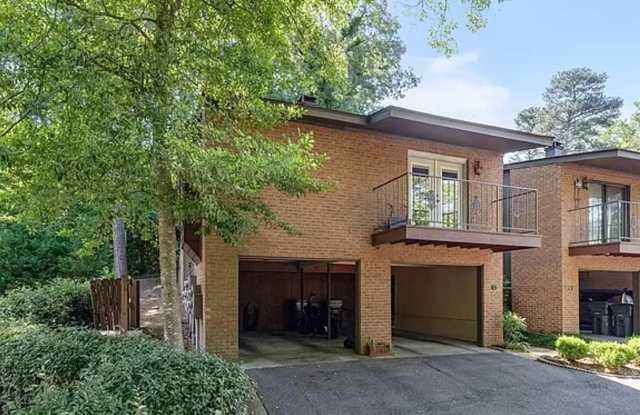 Modern Vestavia Condo with Pool, Balcony & Incredible Natural Light Gallery 3