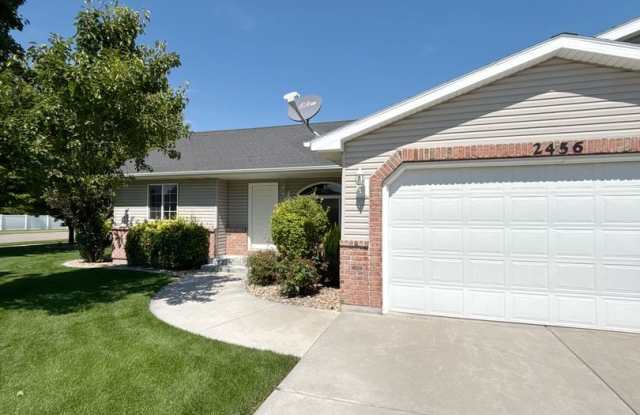 Charming 2-Bedroom Home in Idaho Falls! photos photos