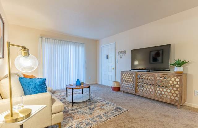 Crestview at Louisville Apartments photos photos