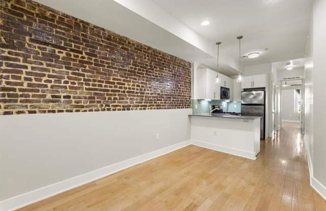 322 GRAND ST Gallery 2
