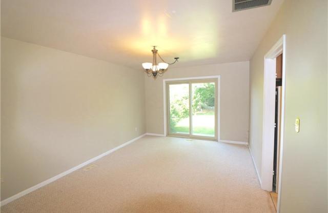 130 CARMELVIEW Drive Gallery 3