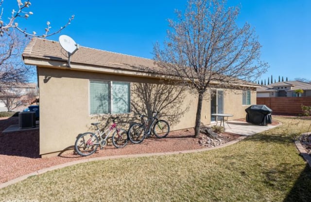 2139 W 1465 N Gallery 1