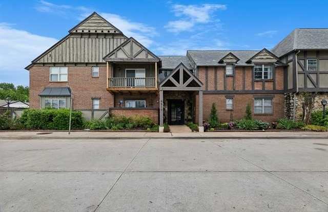 4517 S Peoria Avenue Gallery 1