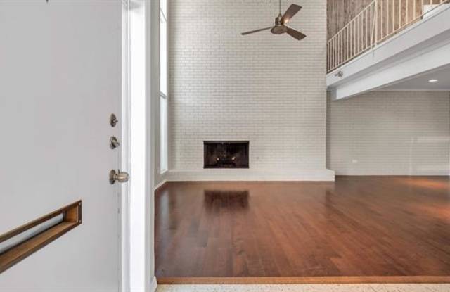 9833 Crest Meadow Drive Gallery 3