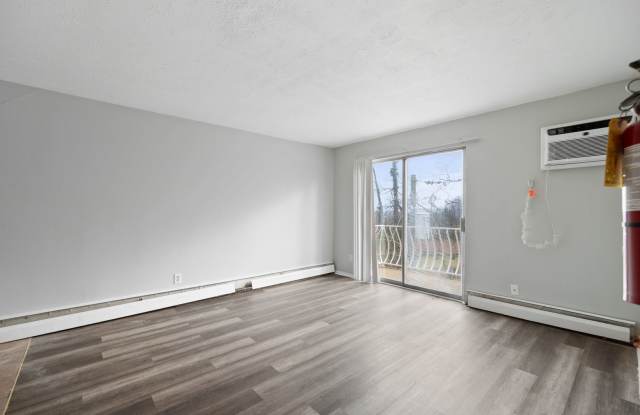 2356/2358 Harrison Ave Gallery 2
