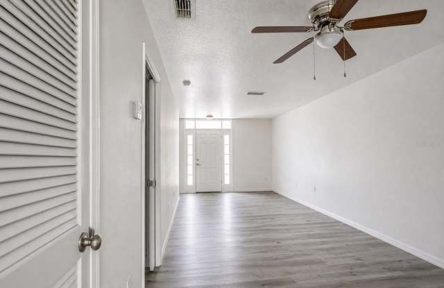 3133 ENCLAVE Court Gallery 3